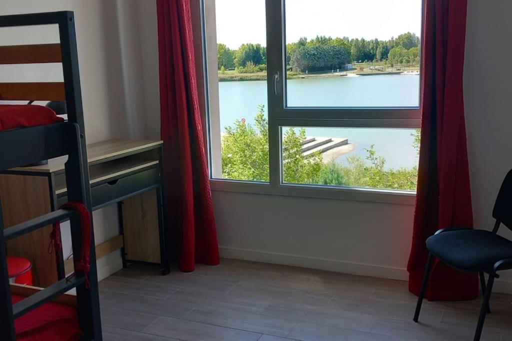 Appartement Climatise Au Coeur De La Provence Lac Et Parcs D'Attractions 10Mn Avignon Monteux Exterior photo